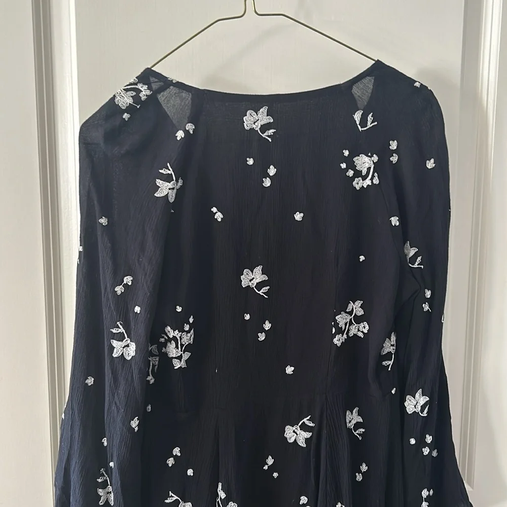 Free people embroidered black floral dress 4 boho cotton blend